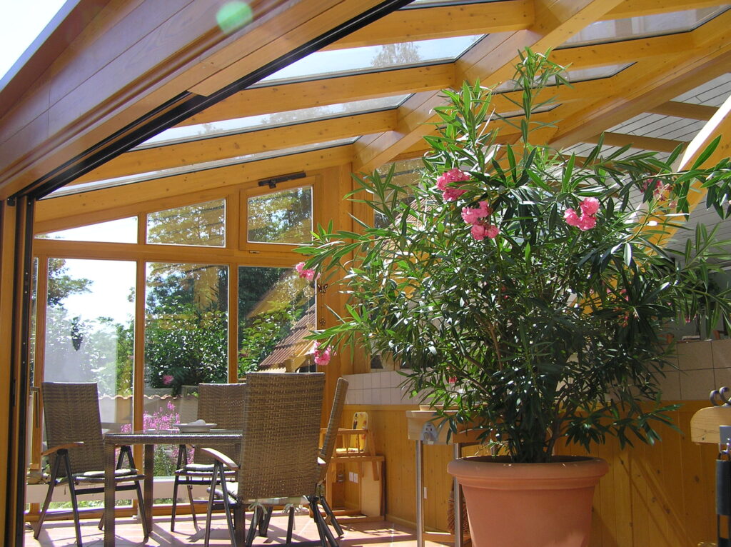 ogród zimowy drewniany