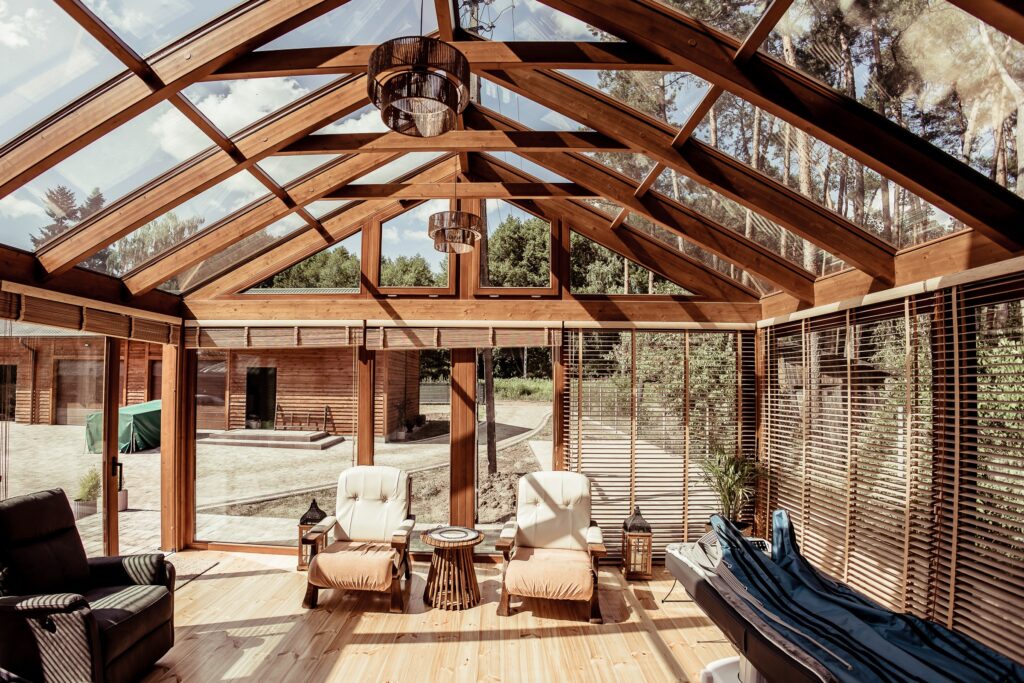 zdjęcie z realizacji ogrodu zimowego drewnianego